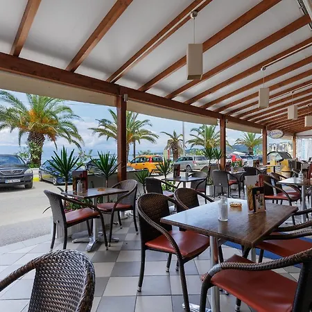 Aphrodite Beachfront By Konnect, Hotel Roda (Corfu)