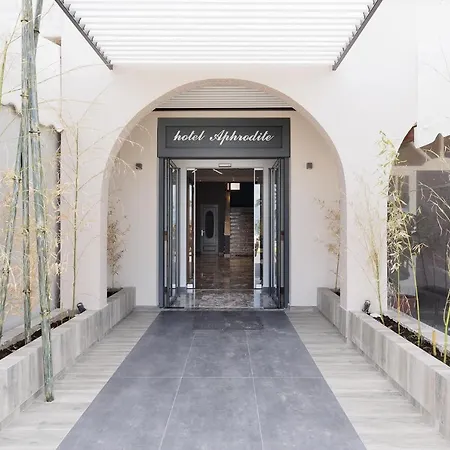 Hotel Aphrodite Beachfront By Konnect,
